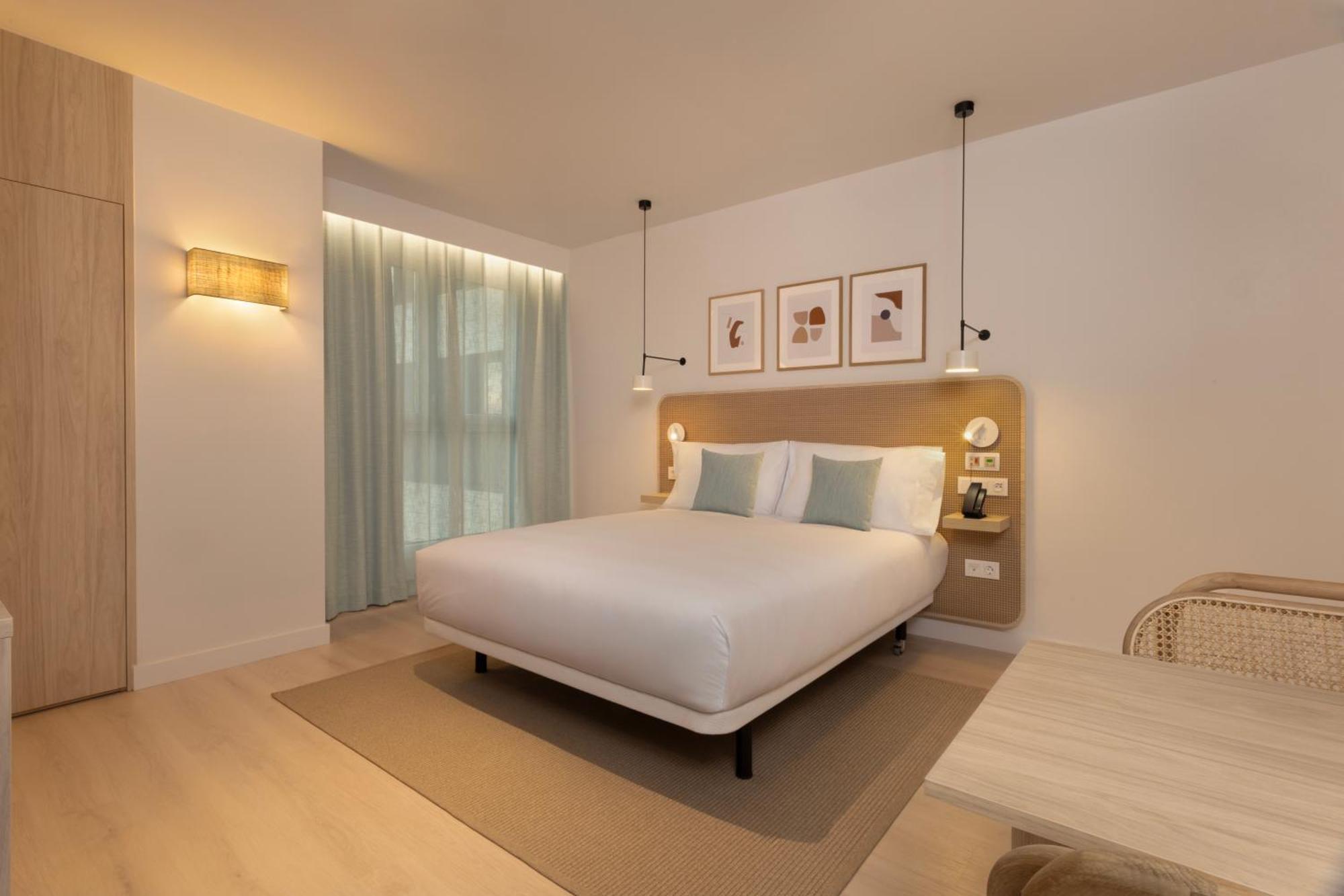 Staybridge Suites & Apartments Malaga By Ihg Exteriör bild