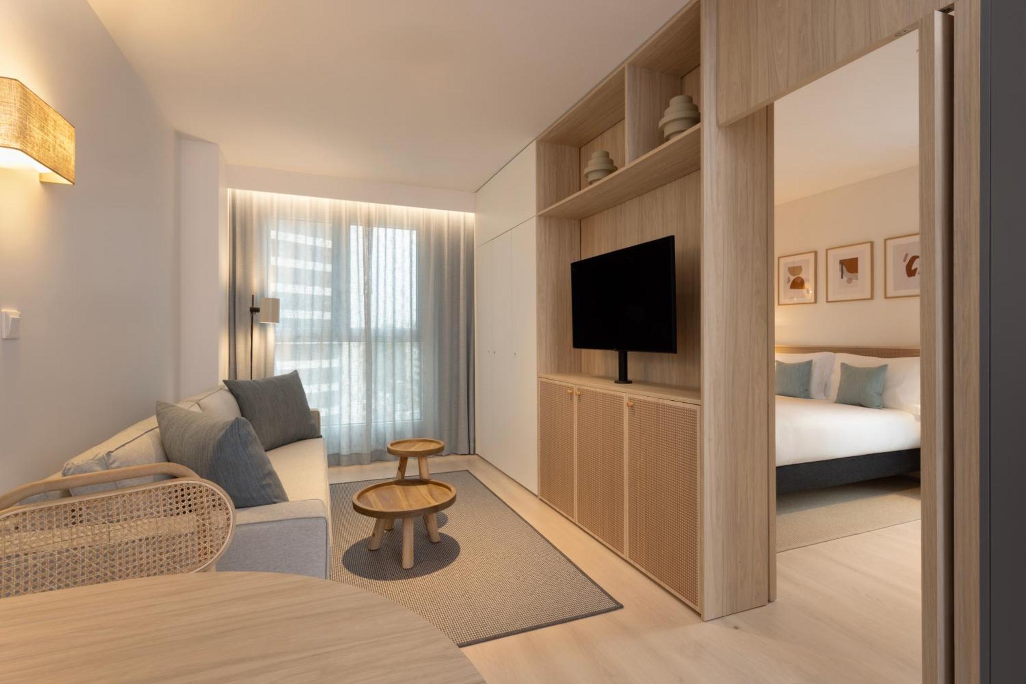 Staybridge Suites & Apartments Malaga By Ihg Exteriör bild