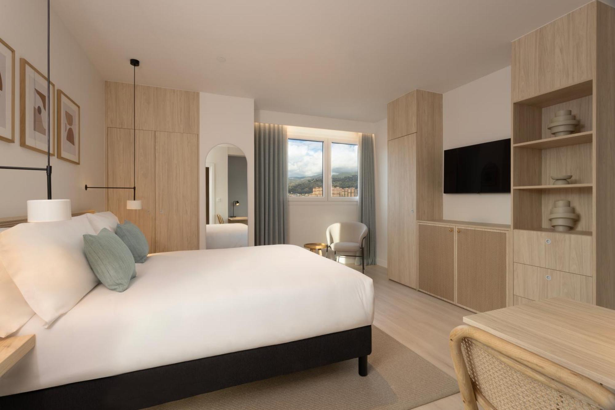 Staybridge Suites & Apartments Malaga By Ihg Exteriör bild