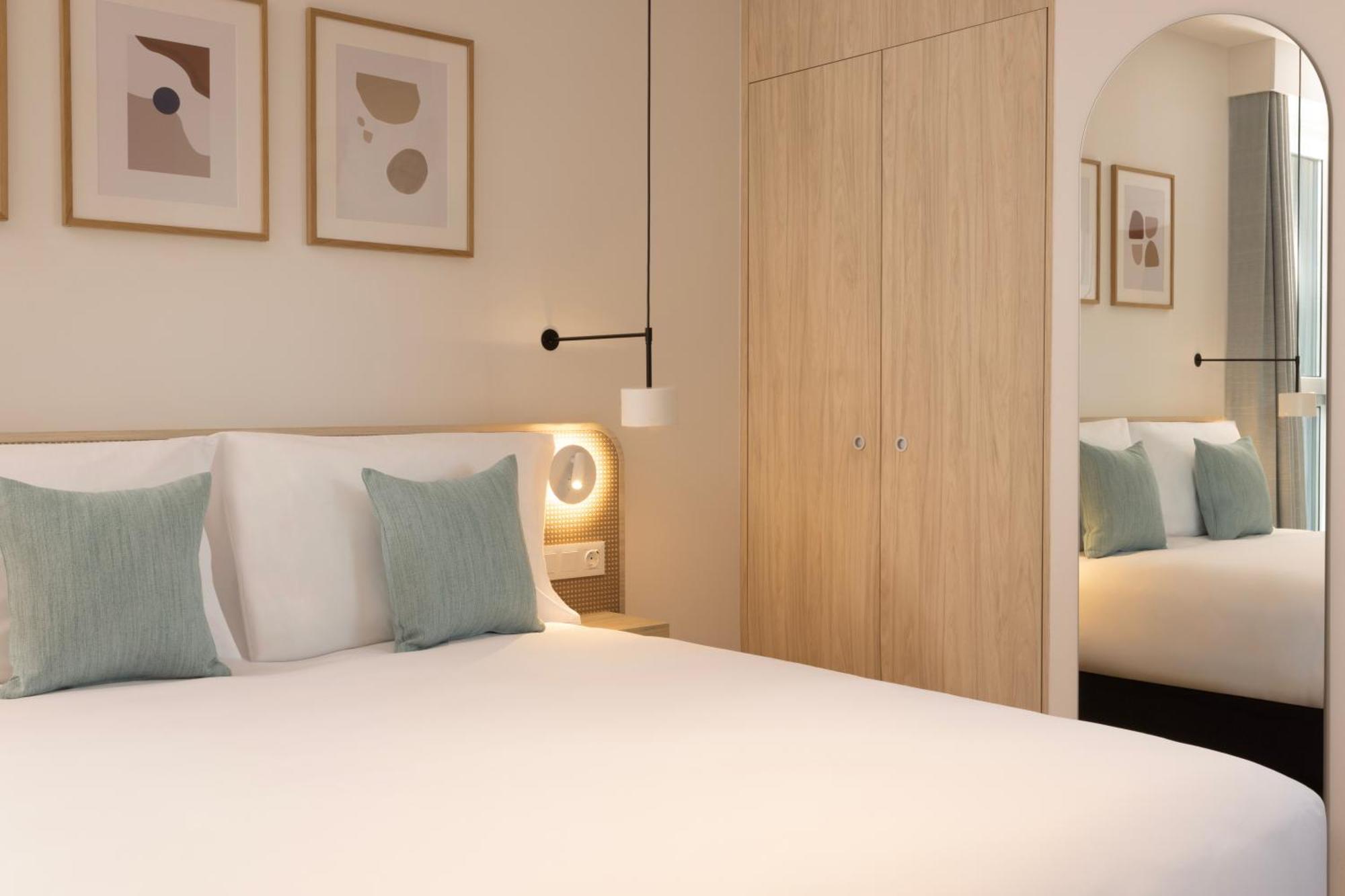 Staybridge Suites & Apartments Malaga By Ihg Exteriör bild